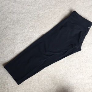 Sz 8 Lululemon Crop Leggings